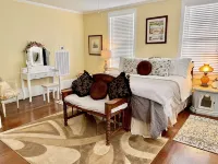 Hodge Podge Lodge