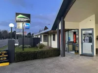 Bassingers Motor Lodge Hotels in Levin