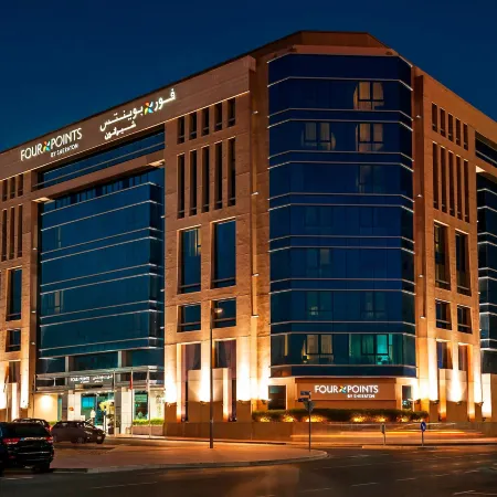 Four Points by Sheraton Bur Dubai Отели рядом с достопримечательностью «Рынок Мина-базар»