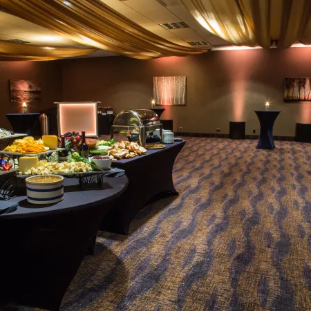Holiday Inn DES MOINES DTWN - MERCY AREA by IHG