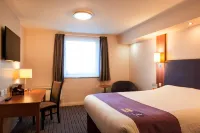Premier Inn East Midlands Airport Hotels in Kegworth