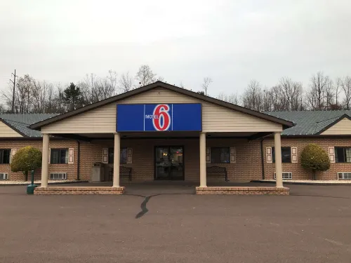 Motel 6 Bloomsburg, PA - 2-Star