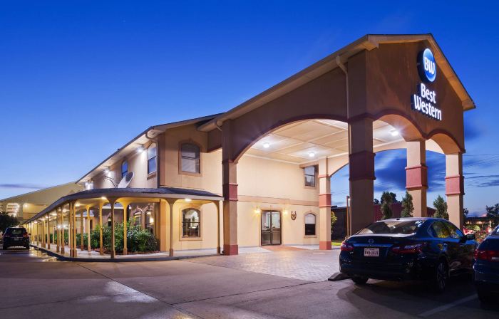 Best Western Angleton Inn