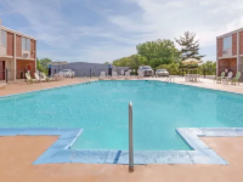 トラベロッジ バイ ウィンダム ジャクソン ブラックマンのホテル