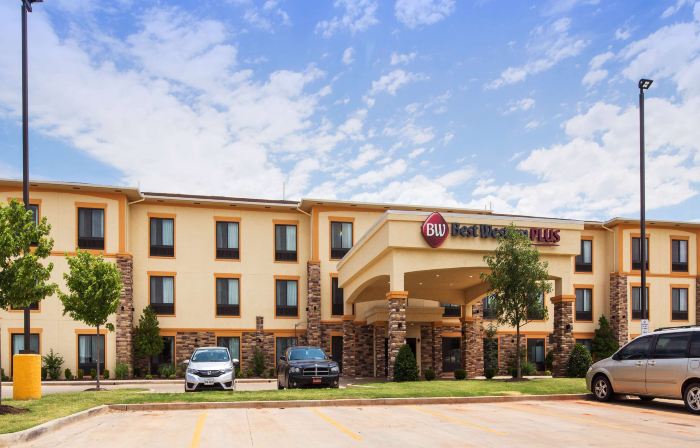 Best Western Plus Fairview Inn  Suites
