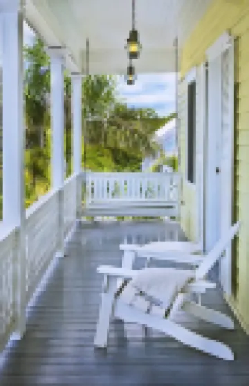 Island City House