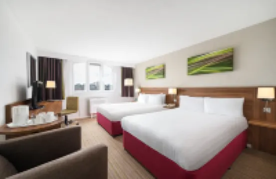 Holiday Inn LINCOLN by IHG