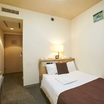 Shin-Osaka Sunny Stone Hotel Отели рядом с достопримечательностью «Станция Juso»