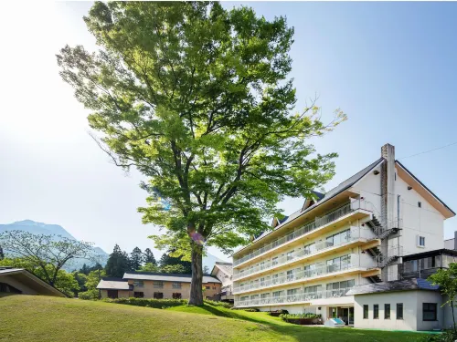 Akakura Hotel فنادق في ميوكو