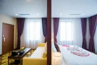 Grand Hotel Hotels in Hoa Binh