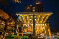 Ratnamouli Palace Hotels in 