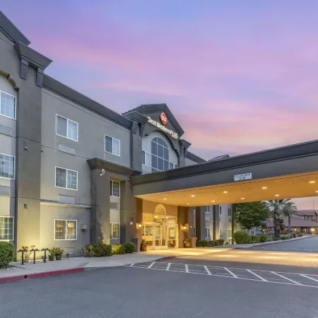 Best Western Plus Vineyard Inn