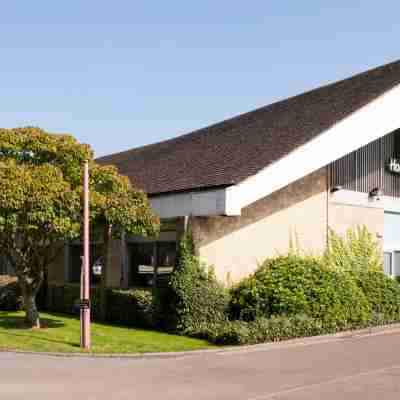 Holiday Inn Swindon Hotel Exterior