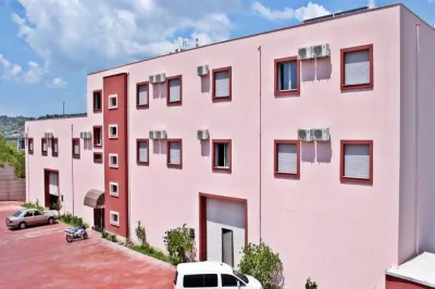 Aurelis Hotel Hoteles en Rinas