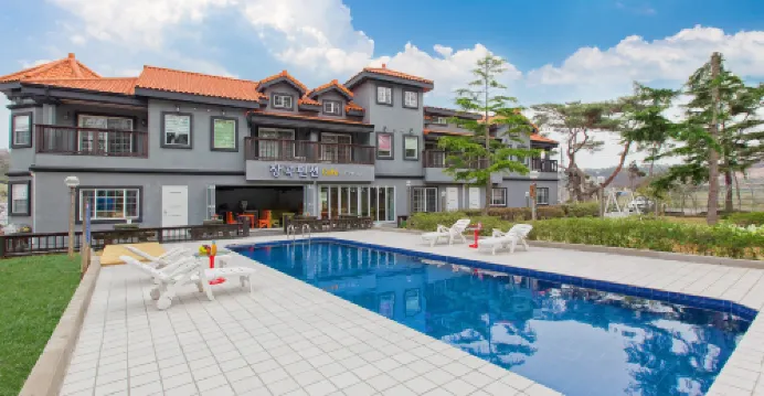 Taean (Anmyeondo) Janggok Pension