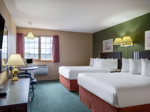 Travelodge by Wyndham Lacombe Hotels in Lacombe