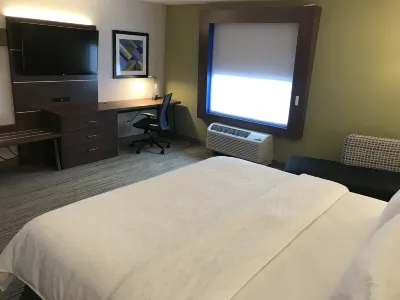 Holiday Inn Express & Suites Hannibal - Medical Center by IHG
