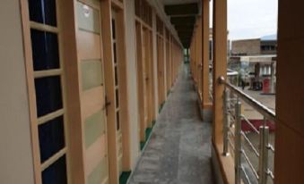 Hotel Kamran International