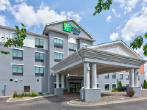 Holiday Inn Express & Suites MINNEAPOLIS SW - SHAKOPEE by IHG Hotels in Shakopee