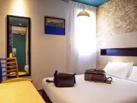 Greet Hotel Marseille Provence Aéroport Hotels near E.Leclerc Marignane