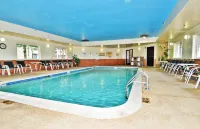 Best Western Saranac Lake - Pools
