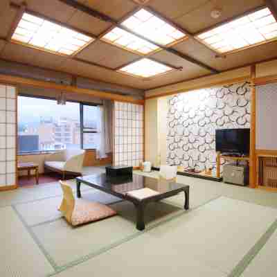 旅館 湯乃家 Rooms