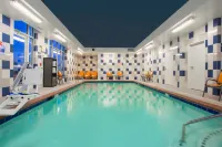 Holiday Inn Express 列剋星敦北 - 喬治敦