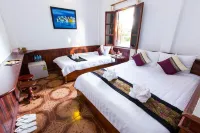 Moon's House Hotel