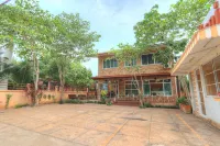 락 나 카오야이 Khao Yai Art Museum 주변 호텔