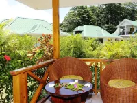 Le Surmer Self Catering Chalets - วิว