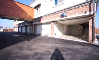 Gimje Q Drive Self Check-in Motel