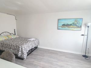 Downtown Gatineau-Ottawa Furnished Room #1