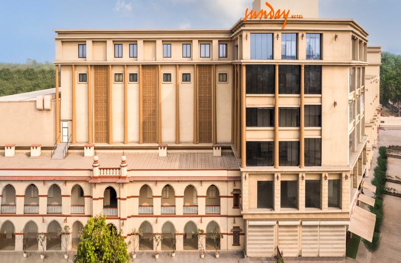 Sunday Hotel & Convention Centre by CheckIn, Vadodara