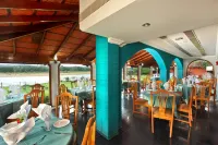 The River Retreat Heritage Ayurvedic Resort - bar