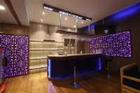 Aristocrat Hotel