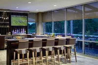 SpringHill Suites Cleveland Independence - bar