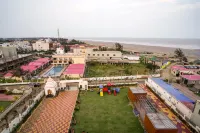 Shanti Seaview Resort & Spa - Pool