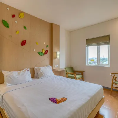Ascent Hotel & Cafe Malang Hotels near Malang City Square