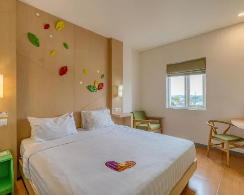 Ascent Hotel & Cafe Malang Hotels in Klojen