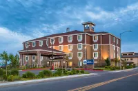 Best Western Kennewick Tri-Cities Center Hotel Отели рядом с достопримечательностью «9/11 World Trade Center Memorial Monument»