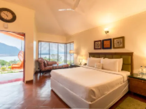 Residency Lake Resort & Spa