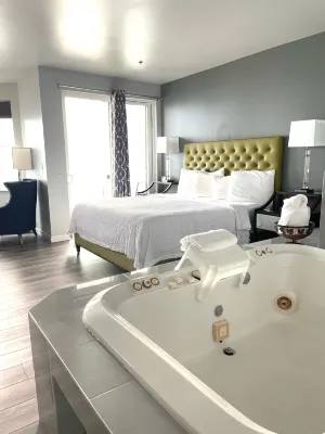 Tides Inn & Suites Отели в г. Порт Таунсенд