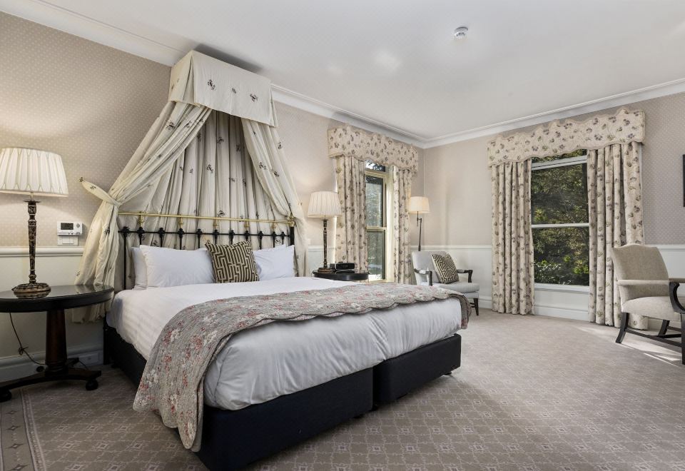 Lilianfels Blue Mountain Resort & Spa Over view