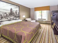 Delavan Inn and Suites Hotels in Delavan