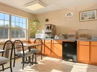 سوبر 8 باي ويندام تشيكاشا فنادق في تشيكاشا