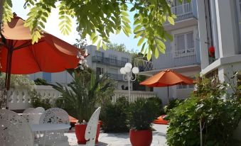 Hotel Calme des Pins & Spa