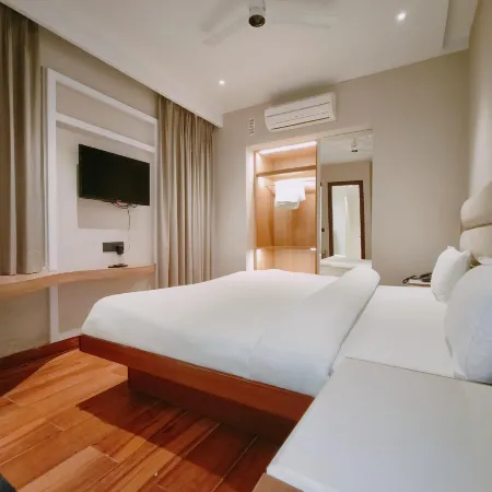 Aura Rooms
