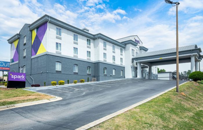 Spark by Hilton Commerce, GA