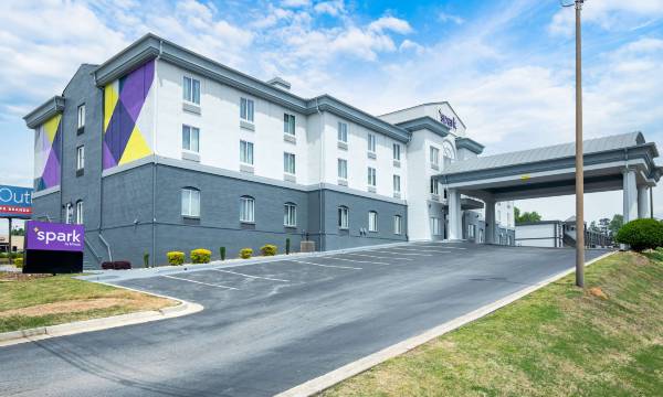 Spark by Hilton Commerce, GA