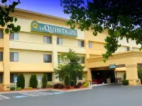 La Quinta Inn & Suites by Wyndham N Little Rock-McCain Mall Hôtels à proximité de : Indian Hills Shopping Center